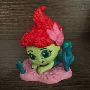 Disney Doorable Ariel the Little Mermaid (In Full Bloom Series)